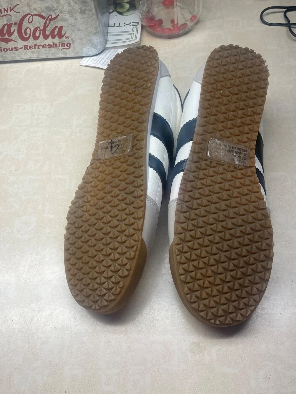 DOLCE VITA Rascal Retro Sneaker Casual Shoe Women Size 9.5 White Black Leather